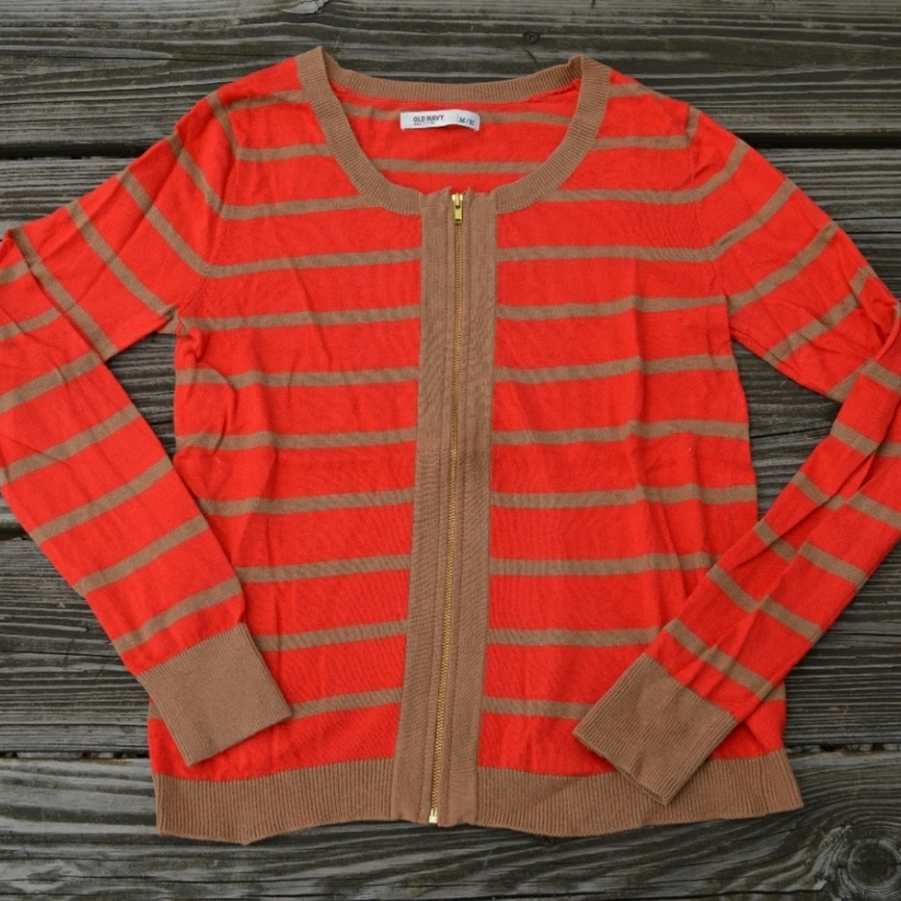 Striped Crewneck Zip-Font Cardigan
